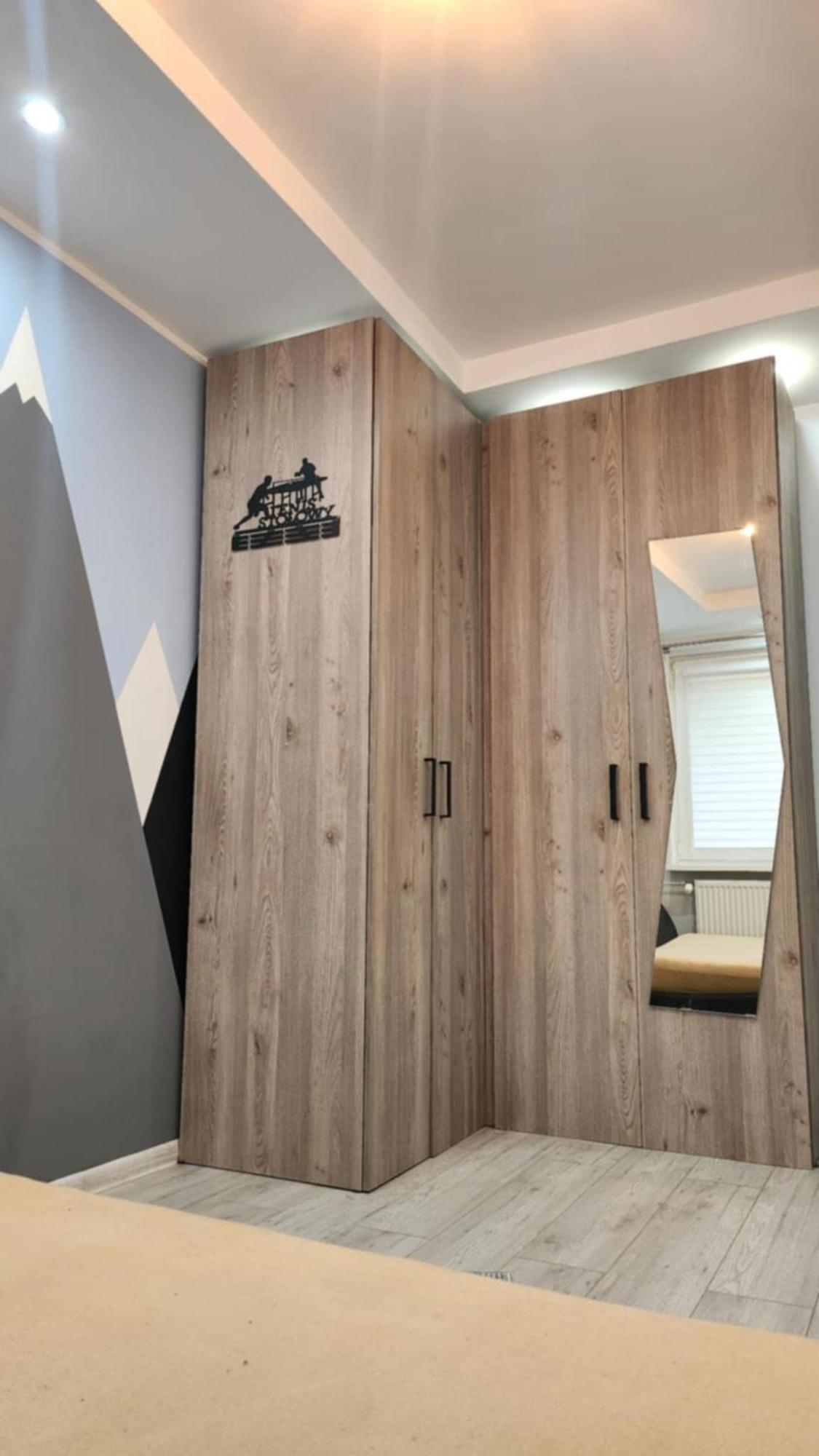 Ekskluzywny Apartament W Centrum Z Klimatyzacja I Balkonem Lubiń Kültér fotó